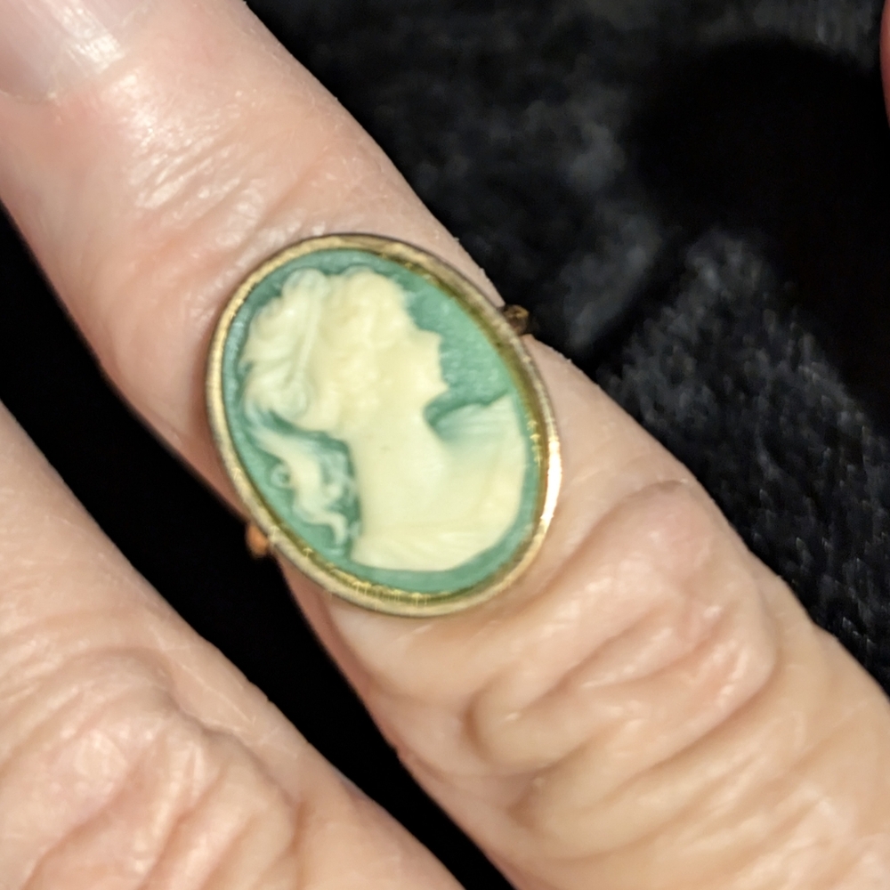Cameo Adjustable Ring - image 6